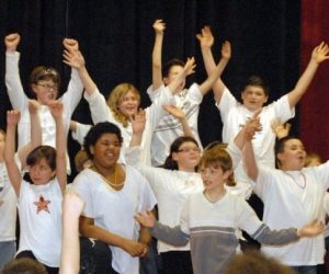 Kids Cheering